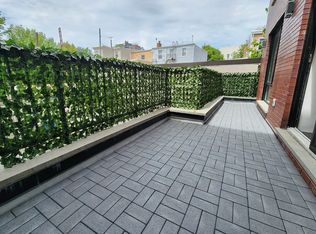 163 Newel St #2C, Brooklyn, NY 11222