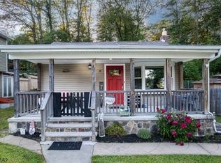 28 Jefferson Trl, Hopatcong, NJ 07843