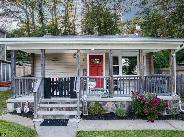 28 Jefferson Trl, Hopatcong Boro, NJ 07843