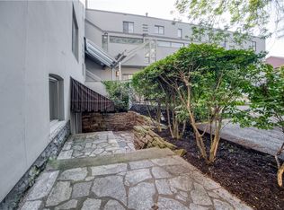 5708 Walnut St APT L1, Pittsburgh, PA 15232