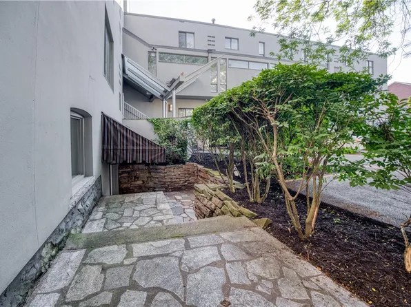 5708 Walnut St APT L1, Pittsburgh, PA 15232