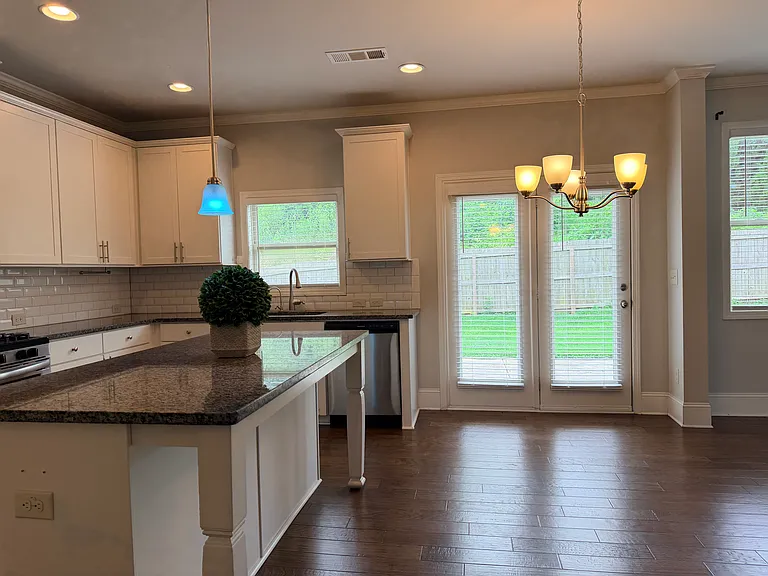 3830 Cordova Ln — Photo 13