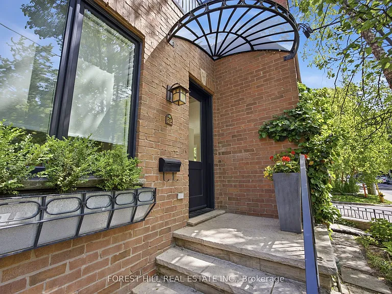 52 Shaftesbury Ave — Photo 23