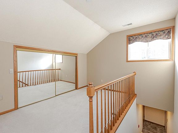 4th image of N43W32953 Rasmus ROAD #3-H