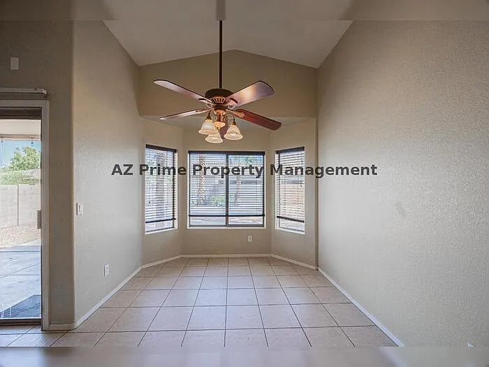 1654 W Geronimo St — Photo 8
