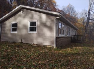 1360 Outlet Rd, Penn Yan, NY 14527