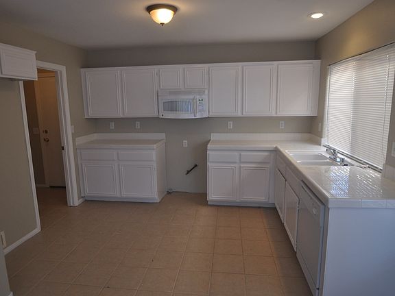 4th image of 8364 Mine Hill Ct