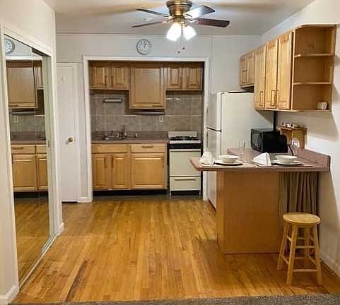 3rd image of 501 Linwood Dr APT 3D