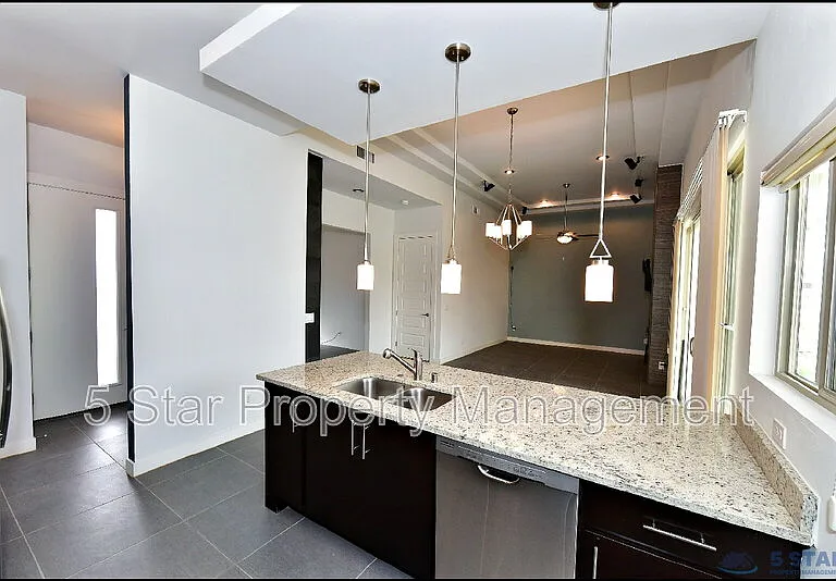 5973 Cartagena Cir — Photo 14