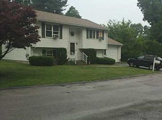 2 Ludlow St, Johnston, RI 02919