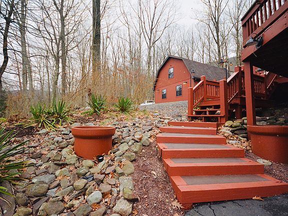 5th image of 127 Grouse Ridge Ln