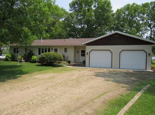 21148 Eagle Dr, Osakis, MN 56360