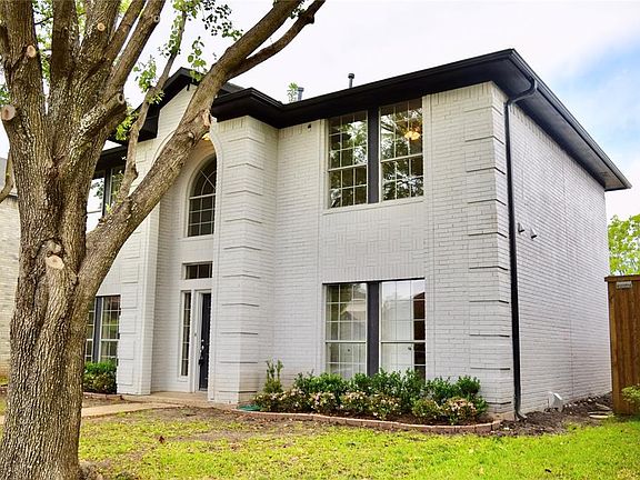 2nd image of 2813 Lois Ln