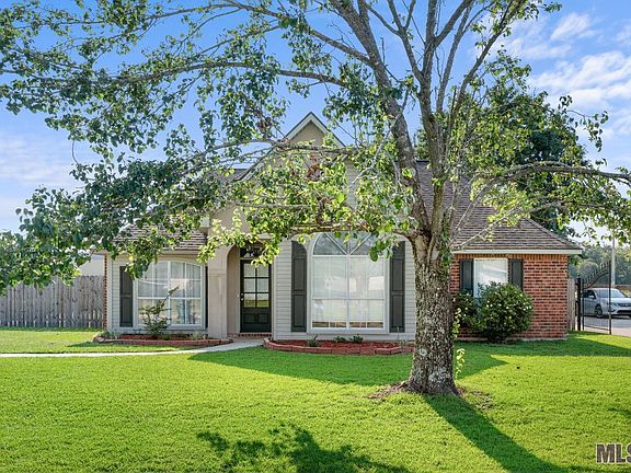 2nd image of 24594 Rolling Meadow Dr