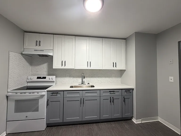 258 Eastern Ave #47A — Photo 2