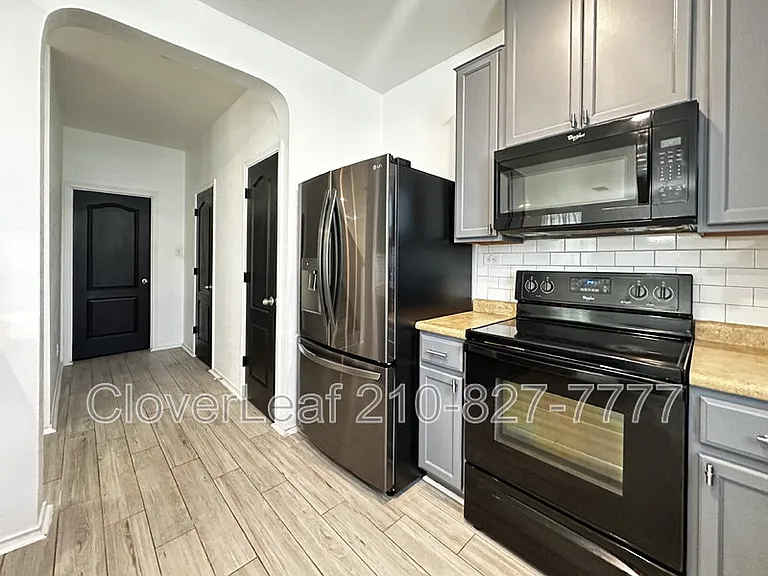 2606 Bluff Xing — Photo 13