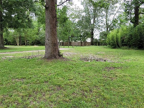 2nd image of 5246 Glen Oaks Dr