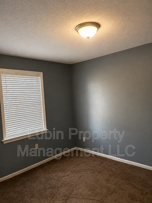 2 bed, 1.0 bath, 809 sqft, $729 — Photo 4
