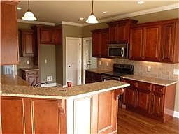 2nd image of 175 Rockvale Mdws Lot 175