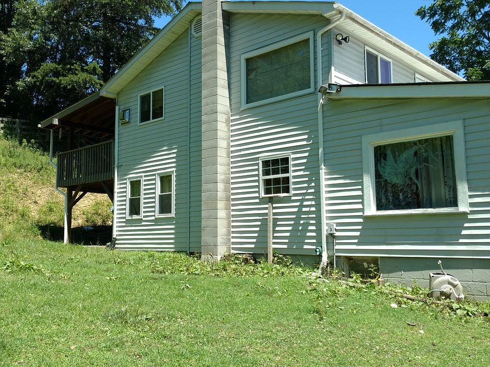 2nd image of 2699 Spriggs Rd