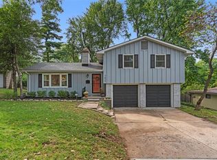 7835 Falmouth St, Prairie Village, KS 66208