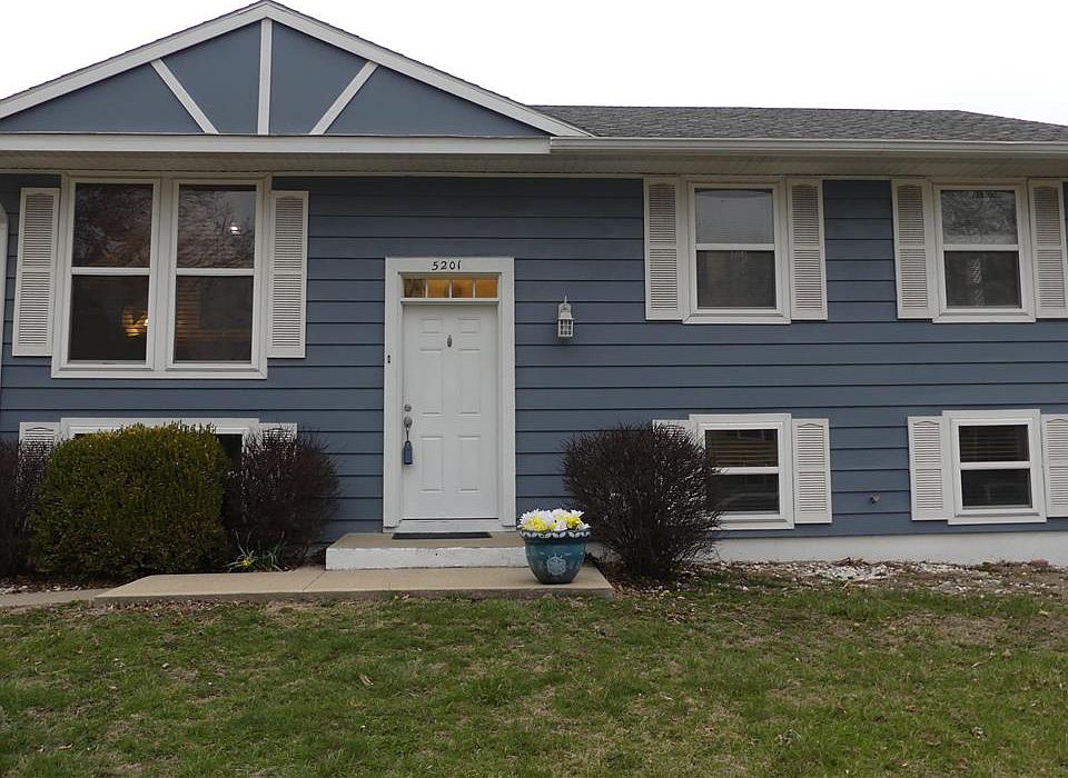 1st image of 5201 Red Barn Ln