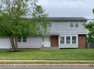 55 Robertsville Rd, Marlboro, NJ 07746