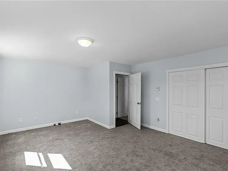 19 Harris St #19 — Photo 14