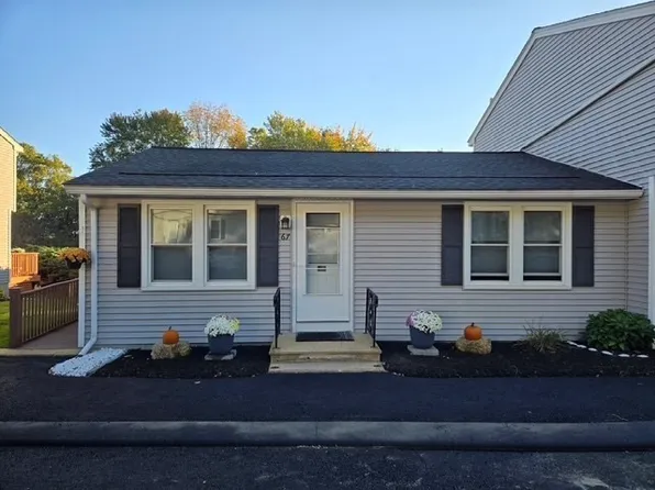 270 Sunderland Rd APT 67, Worcester, MA 01604