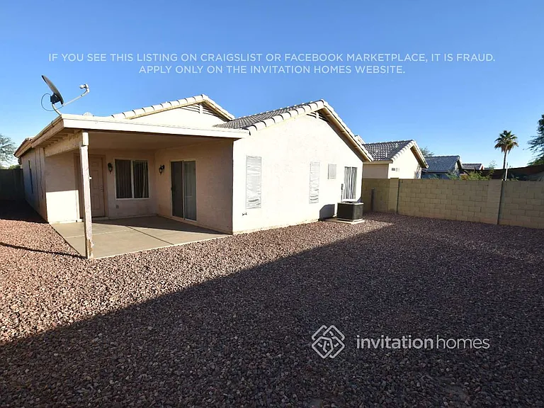 2046 N 90th Ln — Photo 17