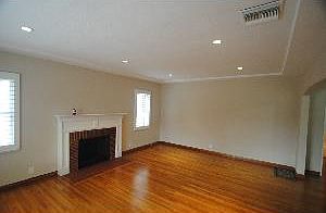 2nd image of 813 Oakdale Ave