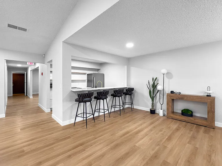 Rock Ridge Commons — Photo 18