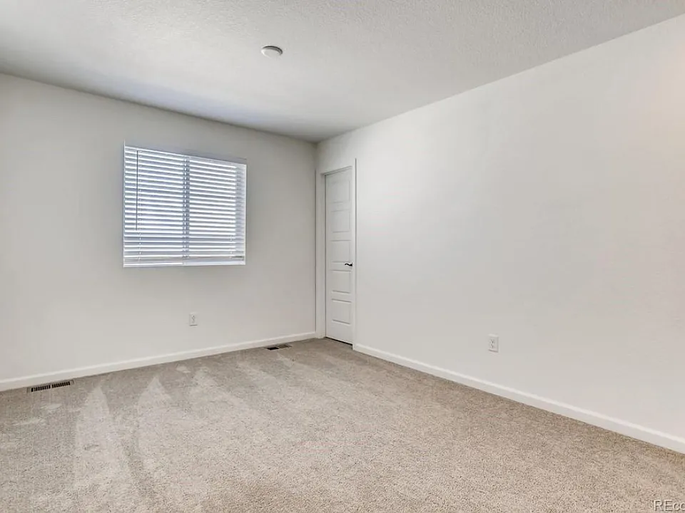 4724 River Highlands Loop