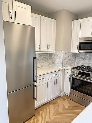 5th image of 160 E 88th St APT 16