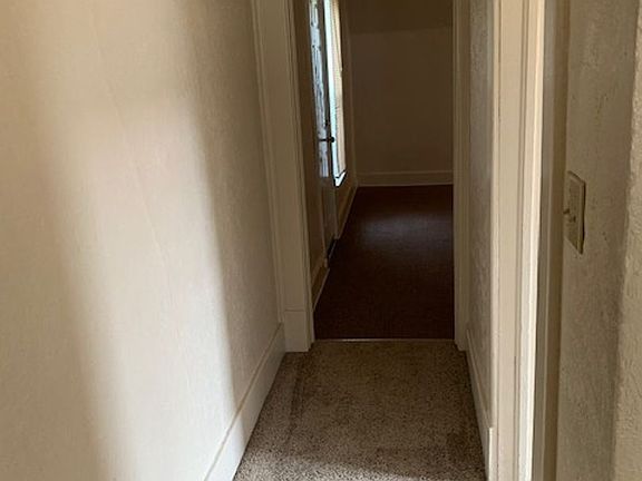 4th image of 724 W Spofford Ave #2