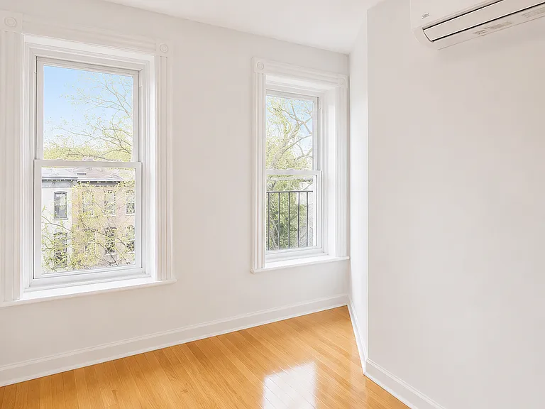 918A Lafayette Ave #4 — Photo 7