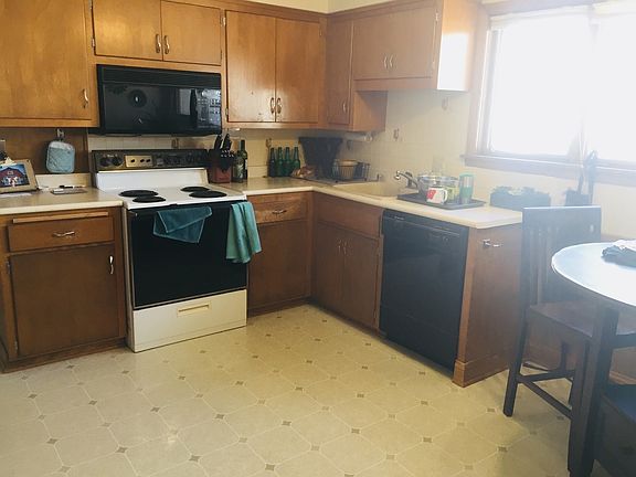 4th image of 8621-21A Stickney Ave #8621