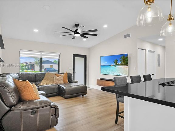 5th image of 4909 SW 135th Ct