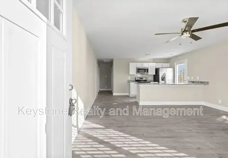 2 bed, 2.0 bath, 1244 sqft, $1,250 — Photo 2