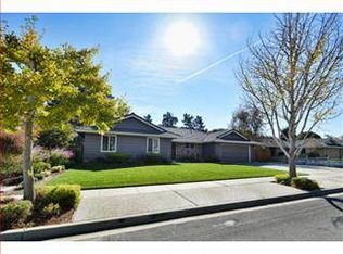 23067 Espada Dr, Salinas, CA 93908