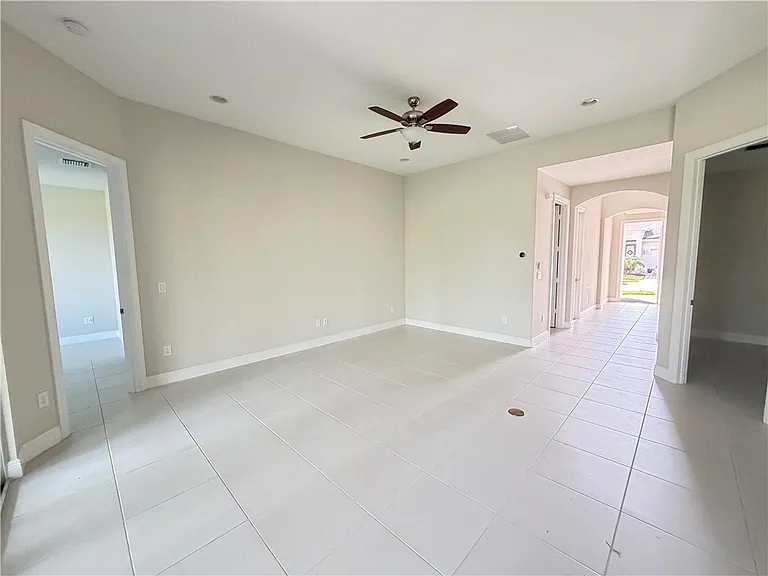 6148 Bella Rosa Ln — Photo 5