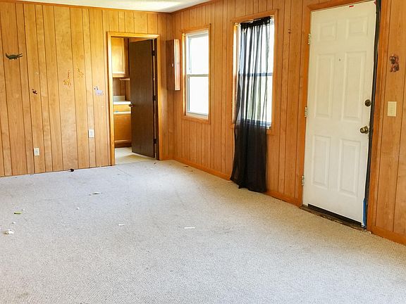 4th image of 4221-4225 Long Beach Road SE