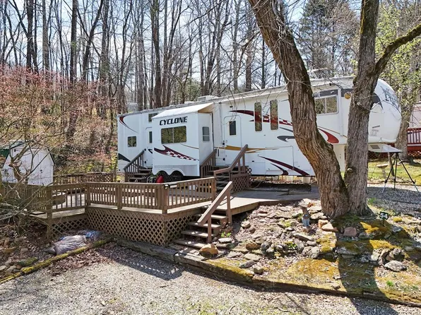 268 Choestoe Valley Cir, Blairsville, GA 30512