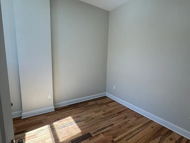 740 Dixwell Ave #1F — Photo 9