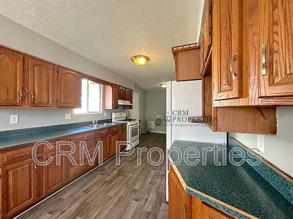 3rd image of 3429 Orchard Ave