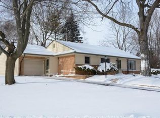 955 14th Ave, Grafton, WI 53024