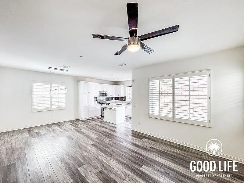 3 bed, 2.5 bath, 1504 sqft, $3,800 — Photo 3