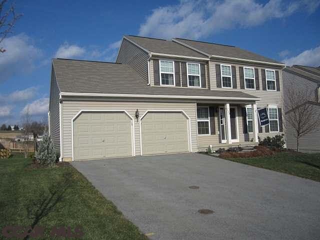 2nd image of 223 Amberleigh Ln