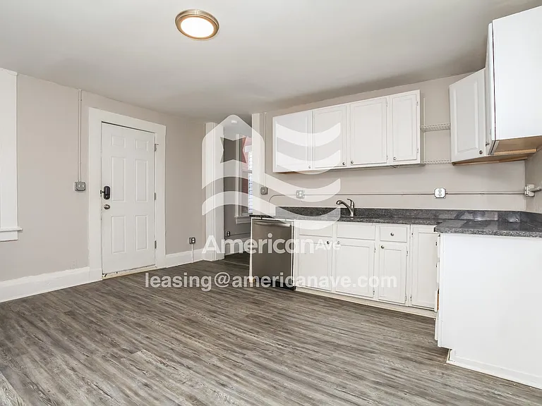 721886_005_wm_-_kitchen_13495730.jpg