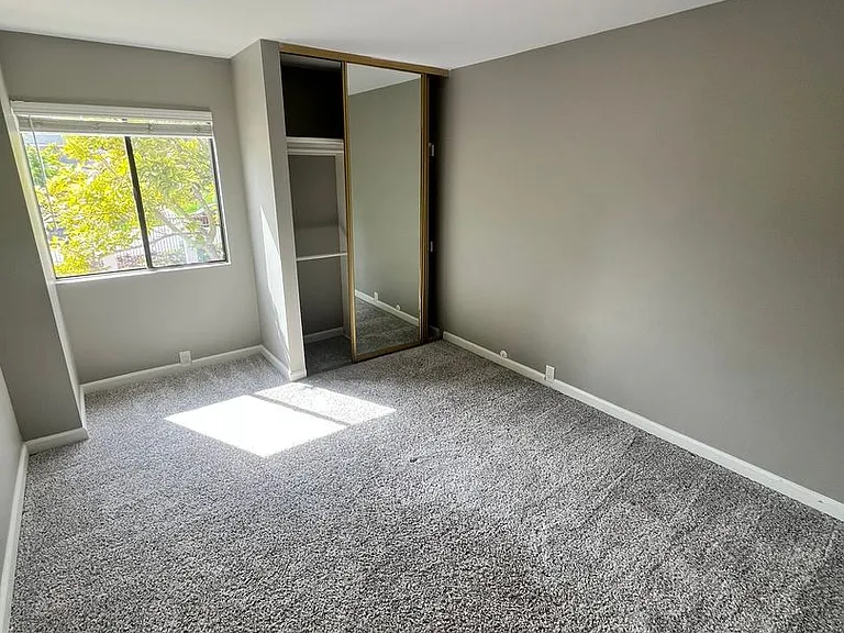 8126 Camino Tranquilo — Photo 21
